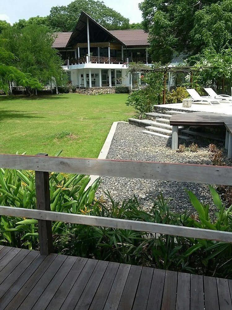 Bajo Komodo Eco Lodge Labuan Bajo Eksteriør billede