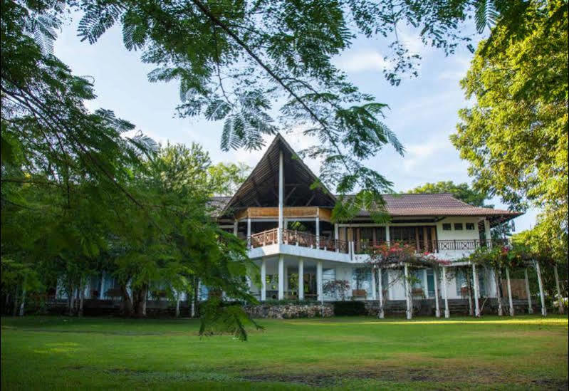 Bajo Komodo Eco Lodge Labuan Bajo Eksteriør billede
